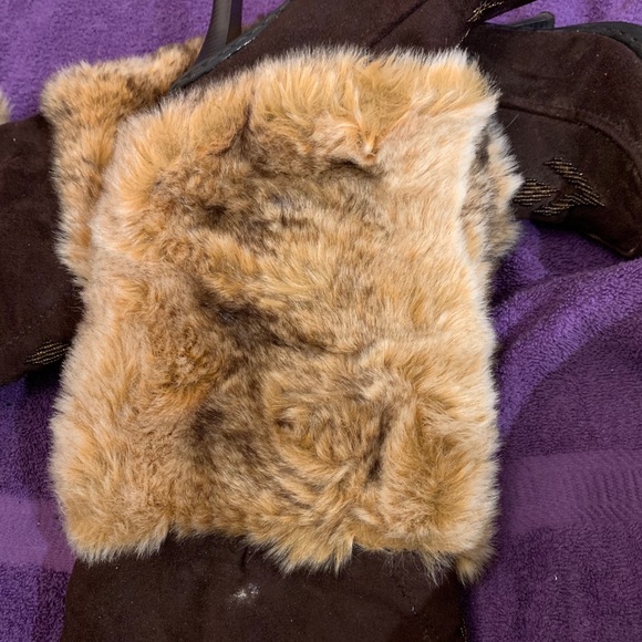 Heels - Picture 3 of 4